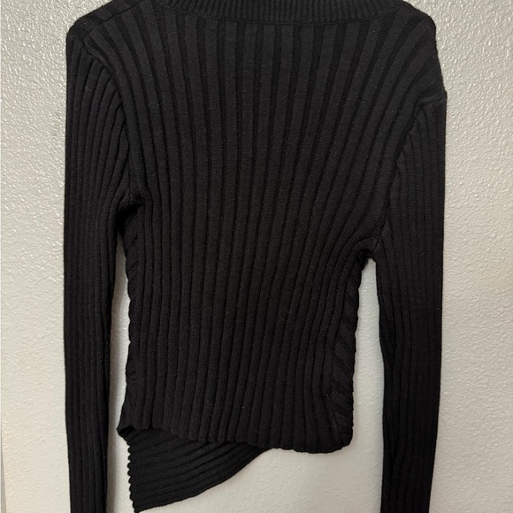 Steve Madden Black Asymmetrical Ribbed Top - Picture 2 of 3